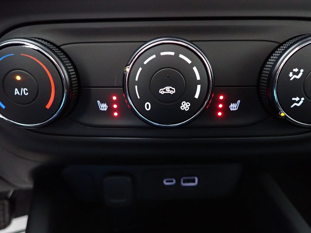 New 2026 Chevrolet Trax LS w/ LS Convenience Package FWD image 5