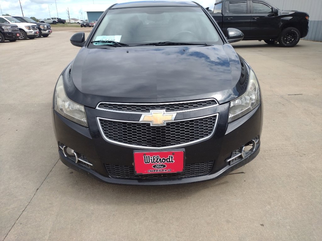 Used 2012 Chevrolet Cruze LT w/ RS Package FWD image 2