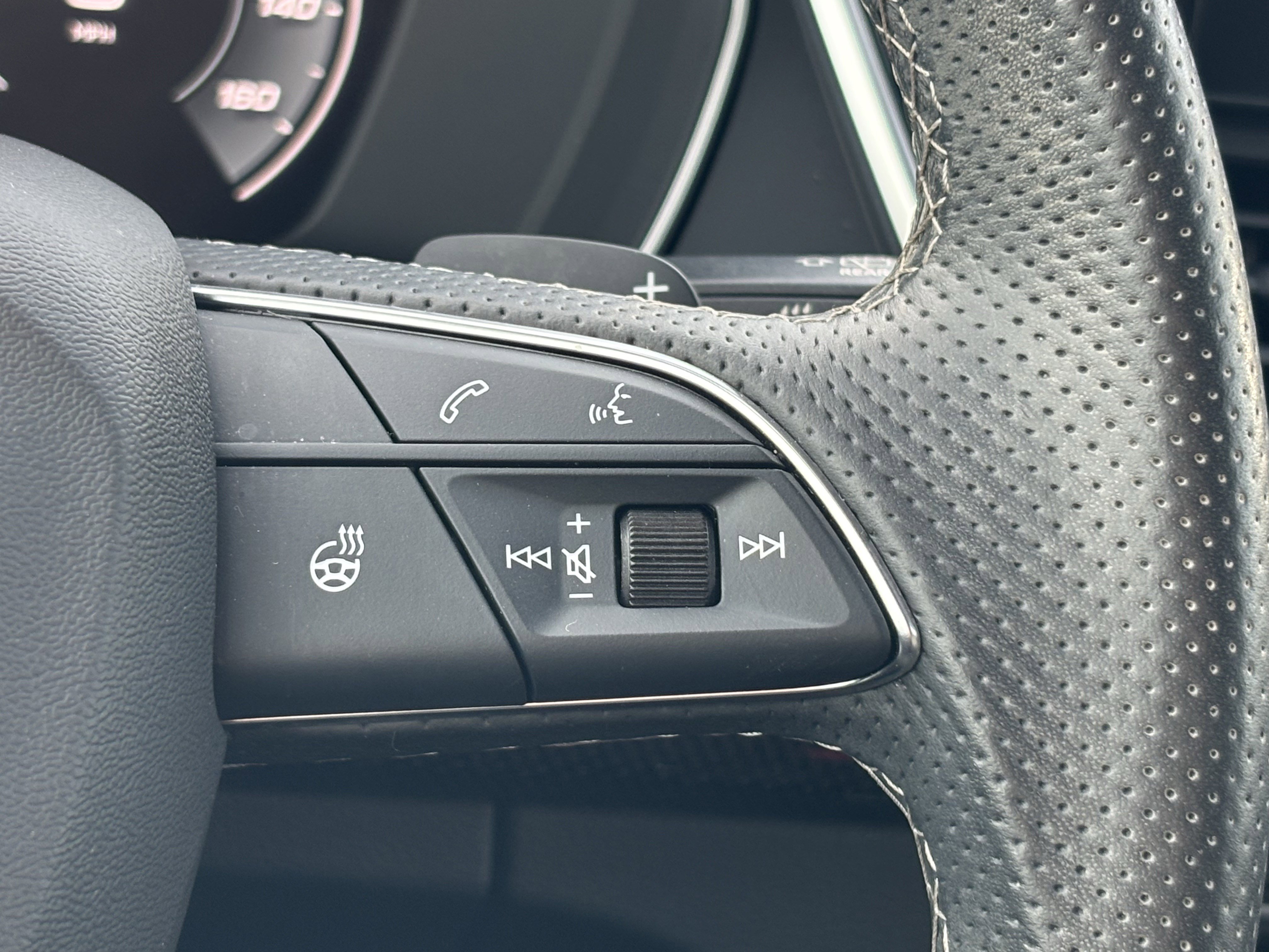 Certified 2024 Audi SQ5 Premium Plus image 21