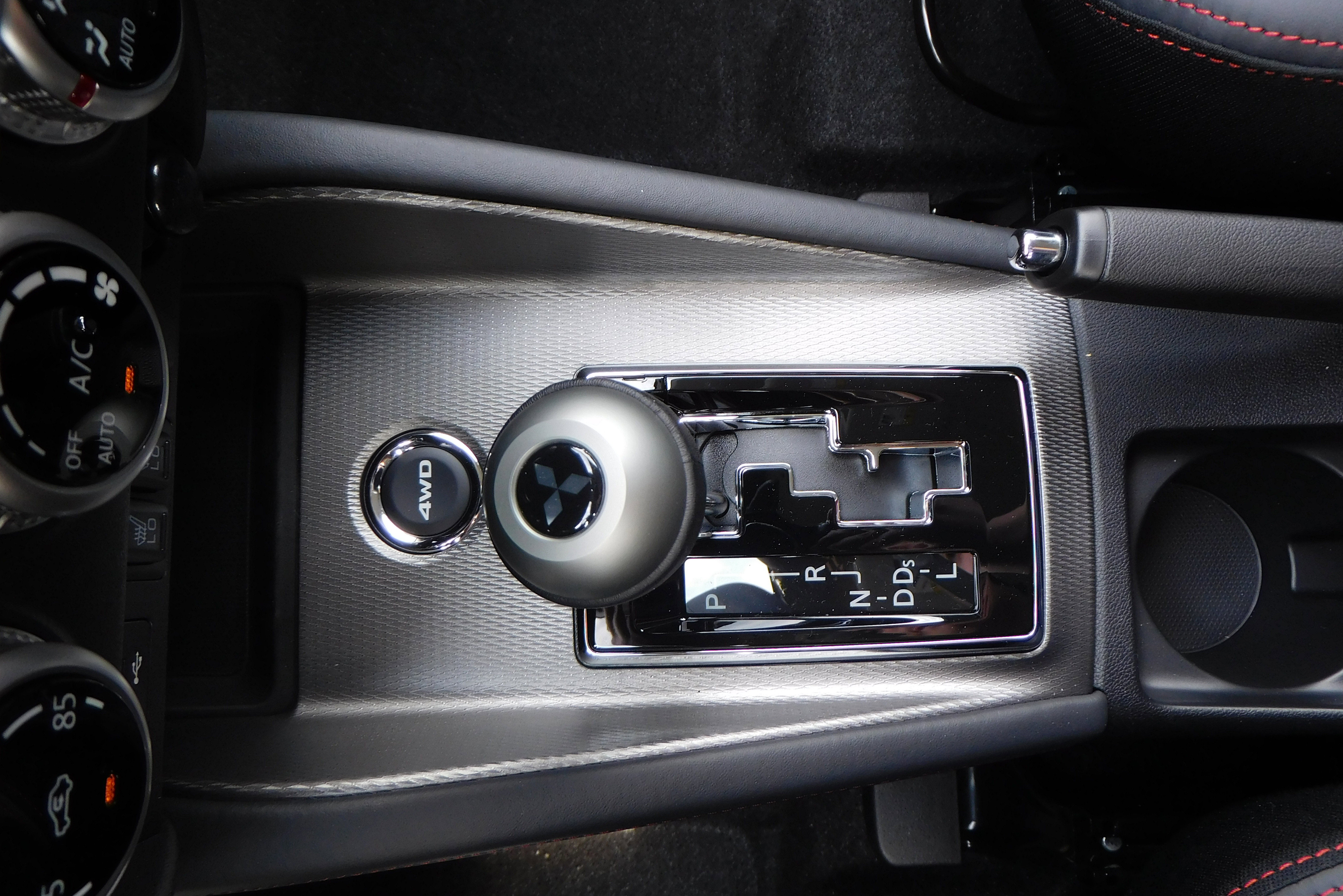 New 2025 Mitsubishi Outlander Sport SE image 30