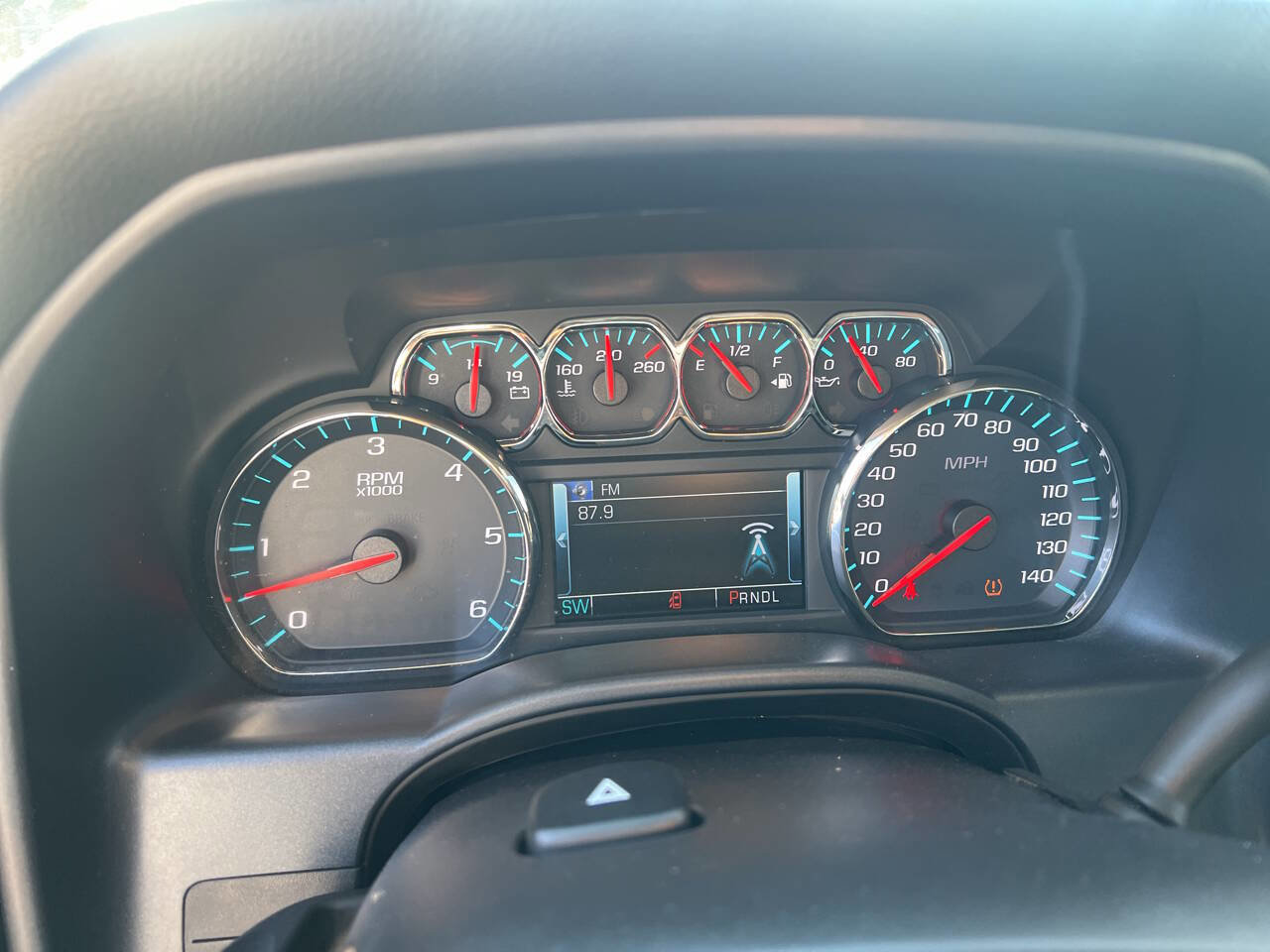 Used 2018 Chevrolet Silverado 1500 LT w/ Texas Edition RWD image 14