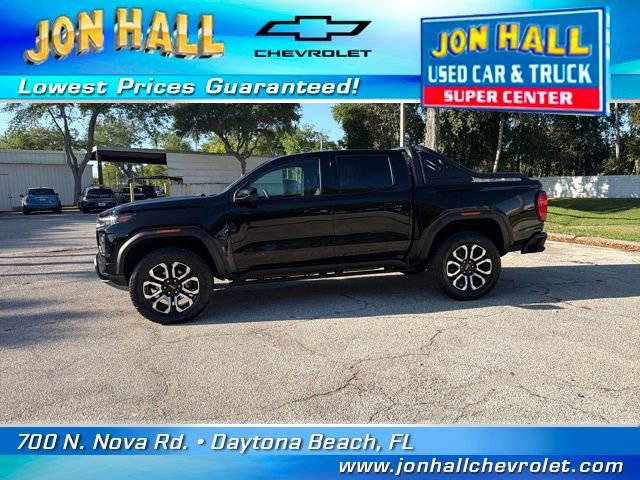 Used 2025 GMC Canyon AT4 w/ Nightfall Edition image 4