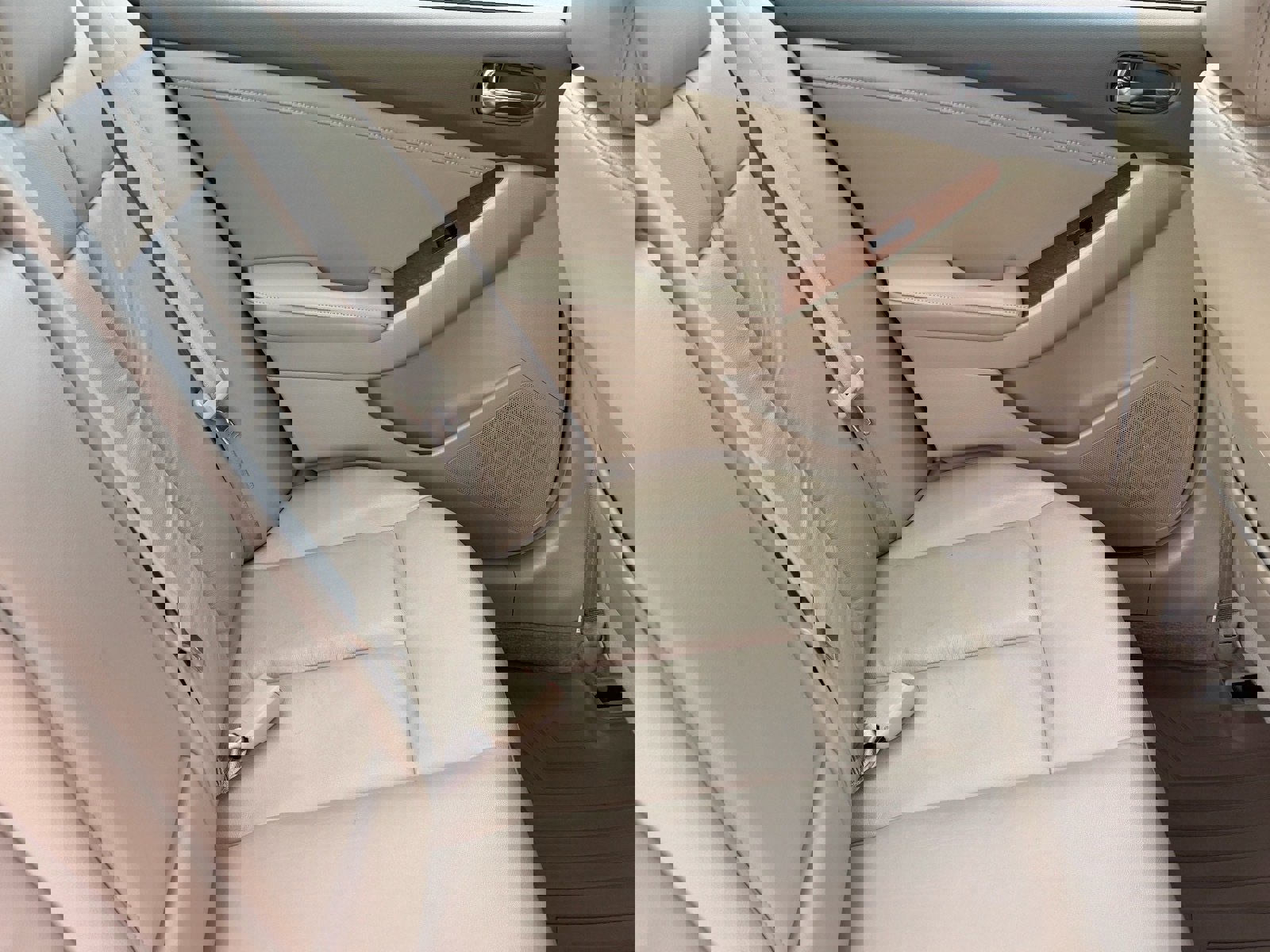 Used 2008 Nissan Altima 3.5 SE w/ Technology Pkg image 13