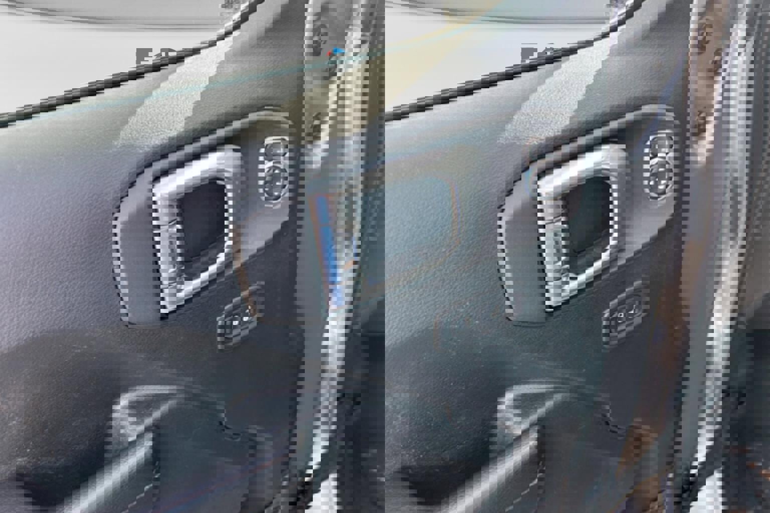 Used 2019 Jeep Wrangler Sport image 11