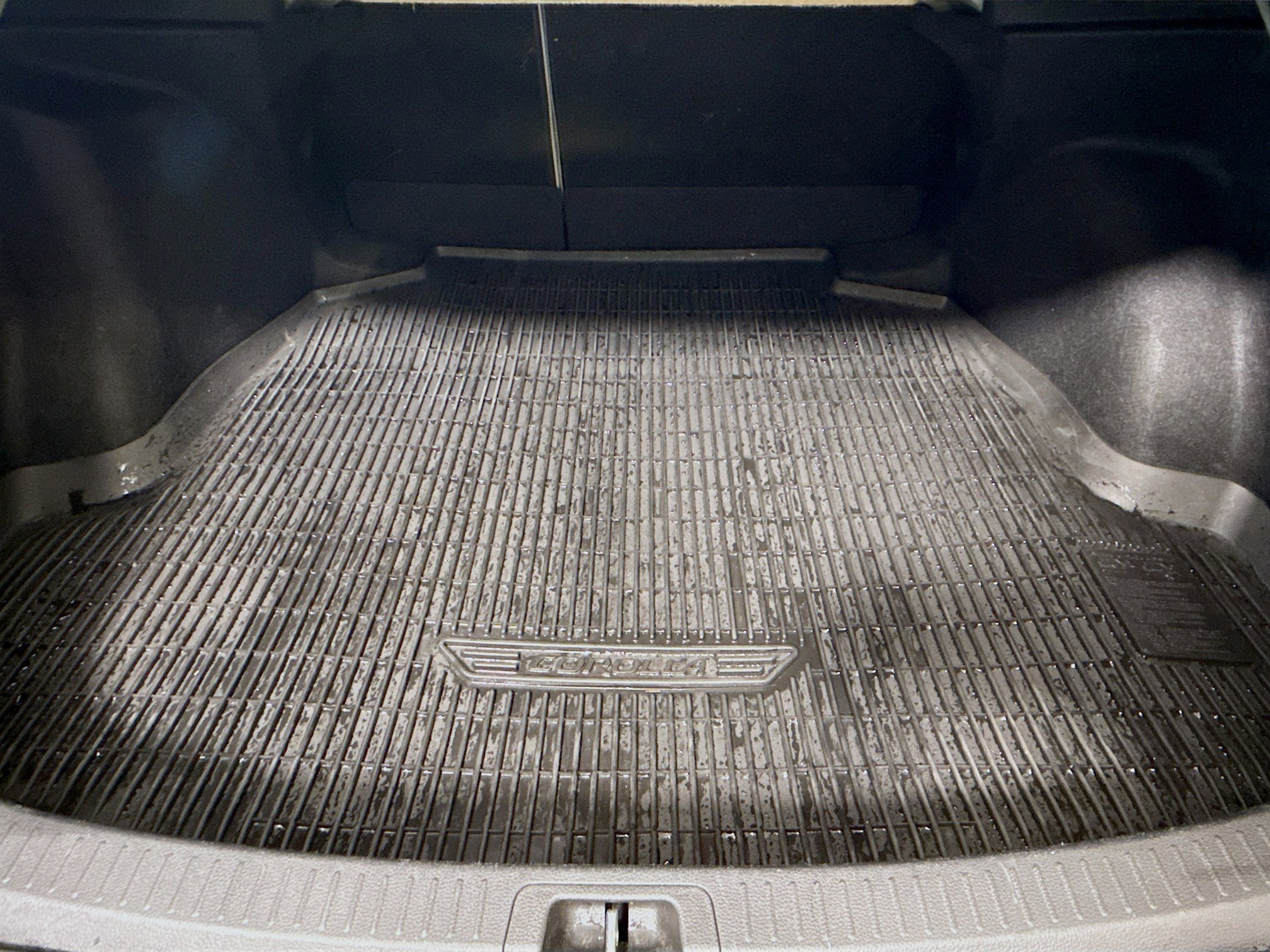 Used 2024 Toyota Corolla LE image 35