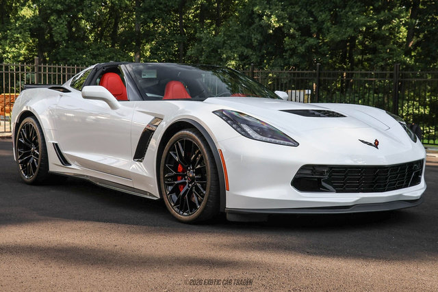 Used 2016 Chevrolet Corvette Z06 w/ 2LZ Preferred Equipment Group RWD image 12