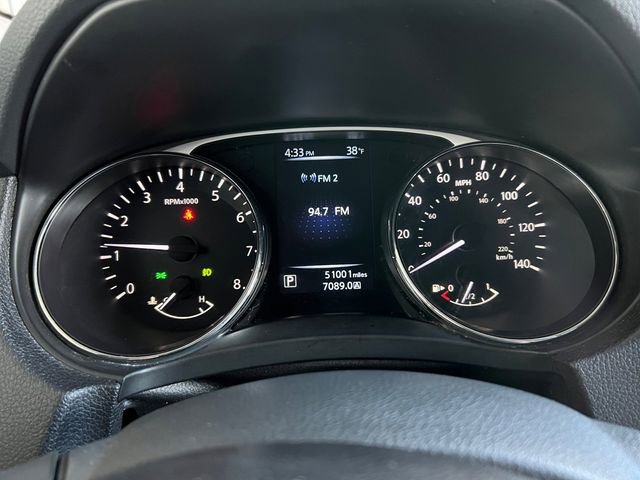 Used 2016 Nissan Rogue SV image 21