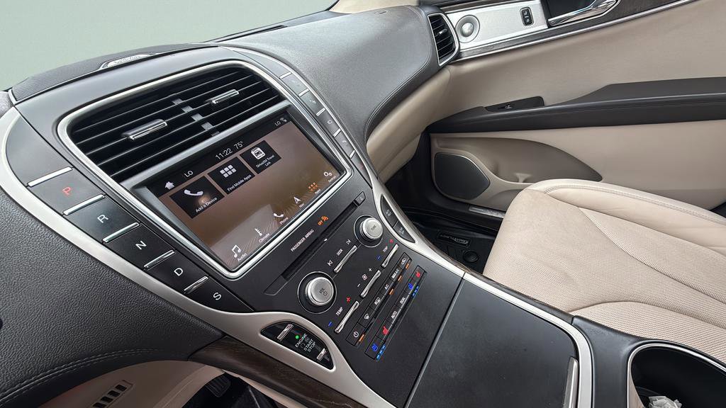Used 2019 Lincoln Nautilus Reserve w/ Ultimate Package image 17
