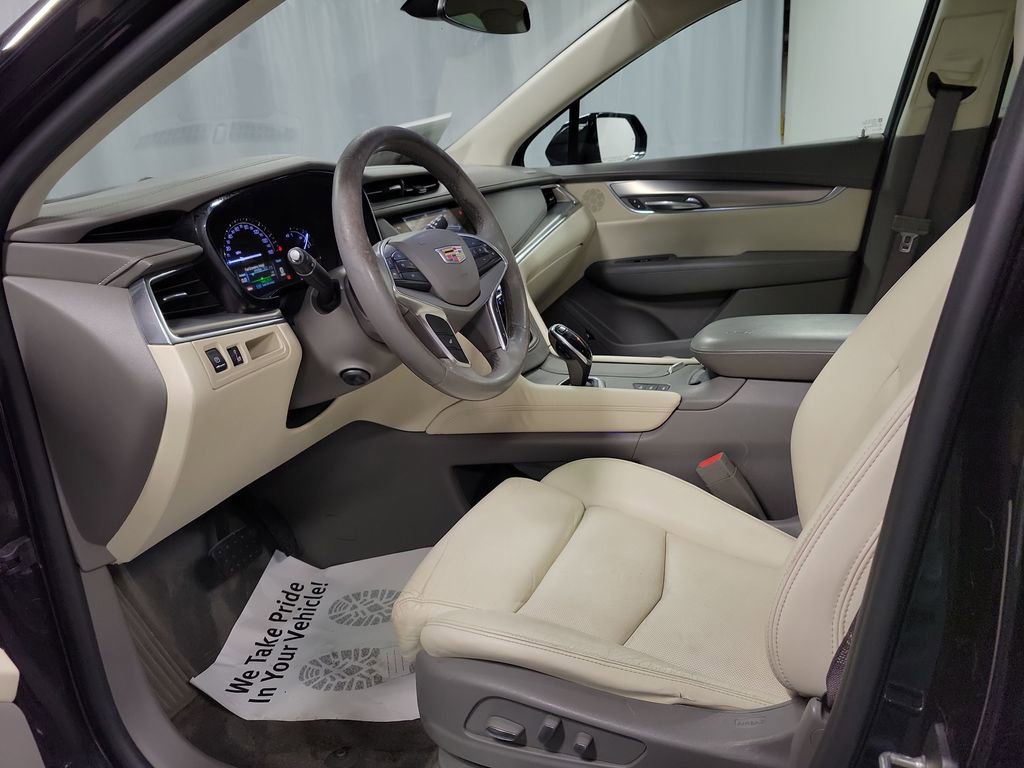 Used 2017 Cadillac XT5 Luxury image 13
