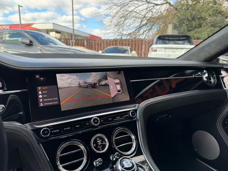 Used 2022 Bentley Continental GT image 11