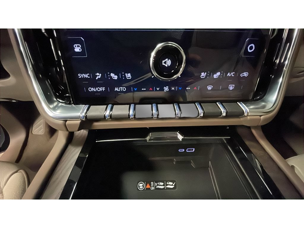 New 2026 GMC Yukon XL Denali w/ Sun & Power Step Package AWD/4WD image 13