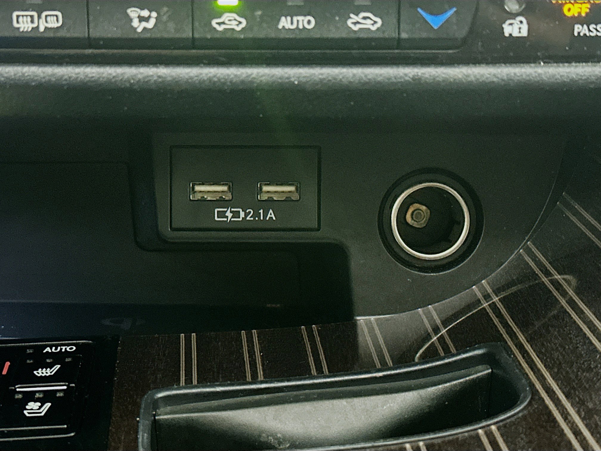 Used 2022 Lexus RX 350L Luxury image 26