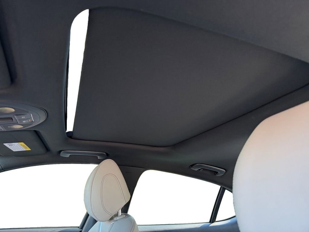 Used 2023 Genesis G70 2.0T w/ Sport Prestige Package image 21