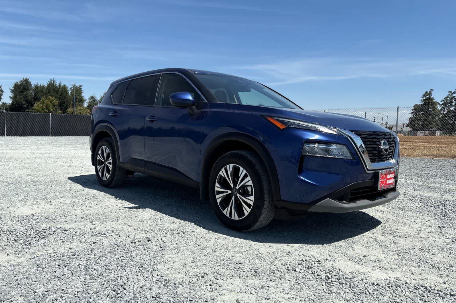 Used 2023 Nissan Rogue SV FWD image 10