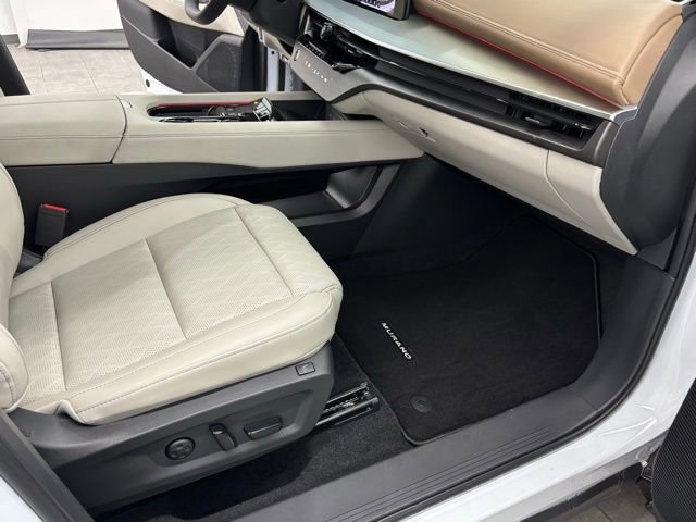 Used 2025 Nissan Murano Platinum w/ Cargo Package image 36