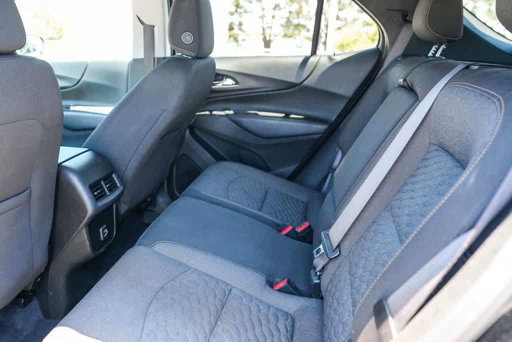 Used 2021 Chevrolet Equinox LT w/ Driver Convenience Package FWD image 18