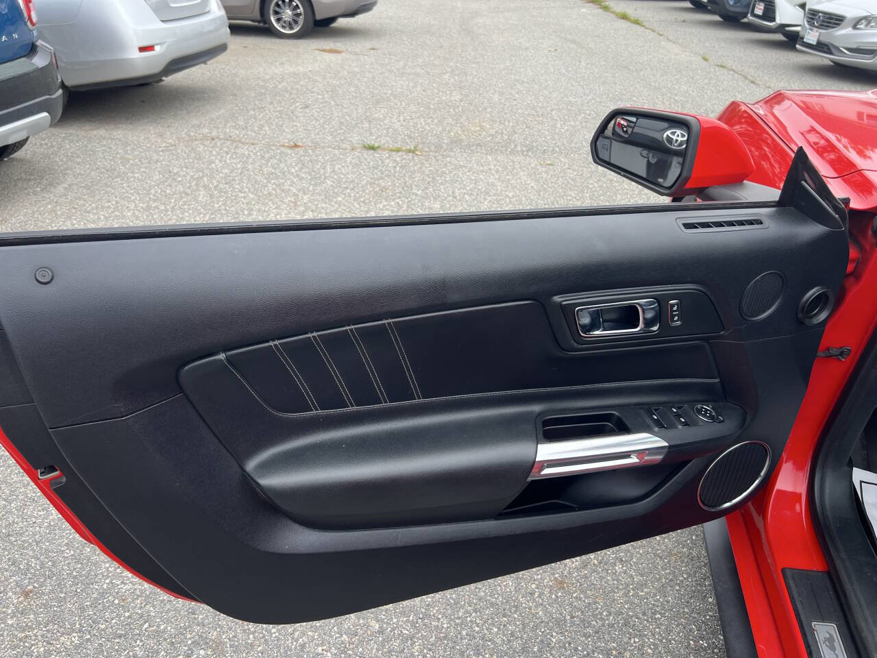 Used 2015 Ford Mustang Premium image 16