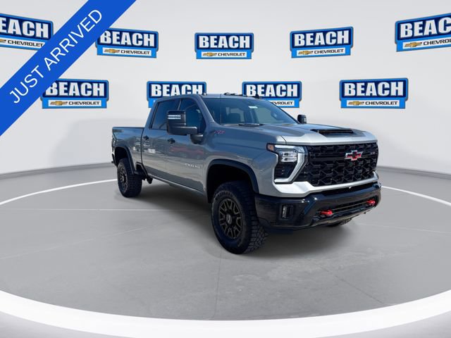 New 2026 Chevrolet Silverado 2500 ZR2 AWD/4WD image 2