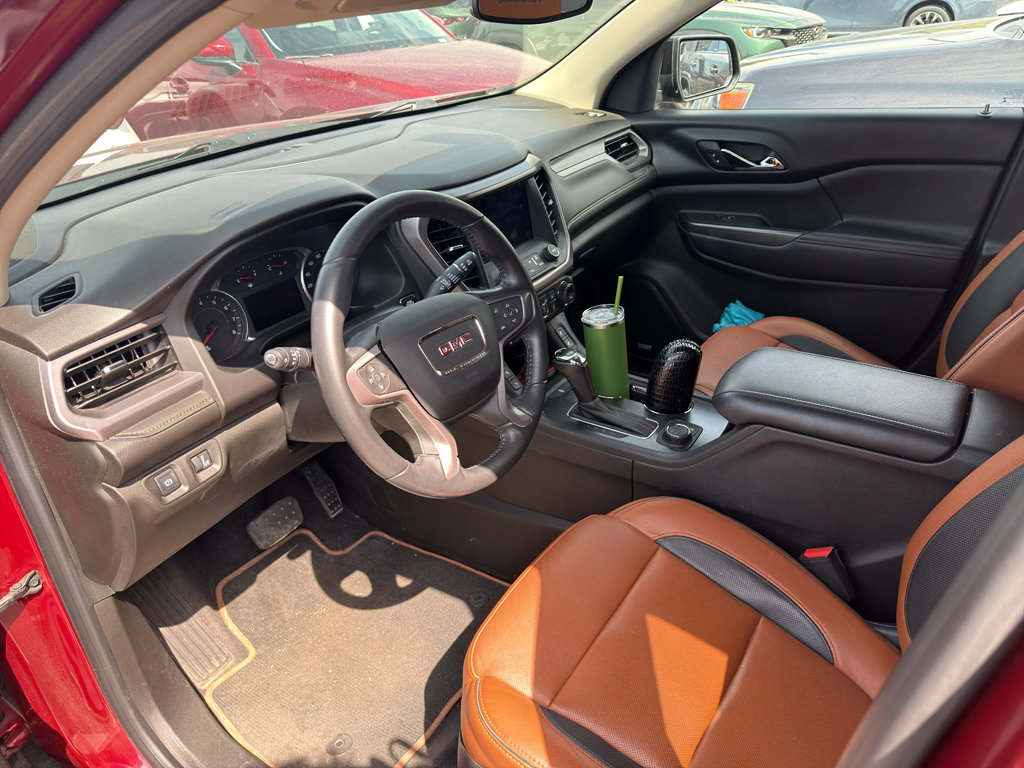 Used 2017 GMC Acadia SLT AWD/4WD image 8