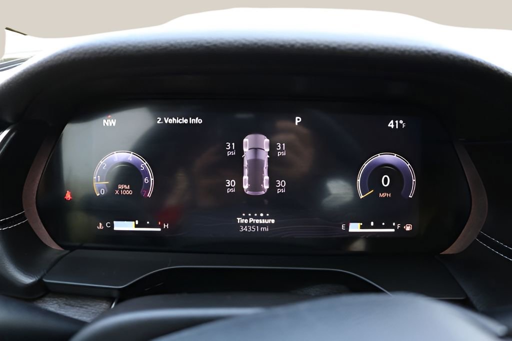 Used 2023 Jeep Grand Cherokee Limited RWD image 26