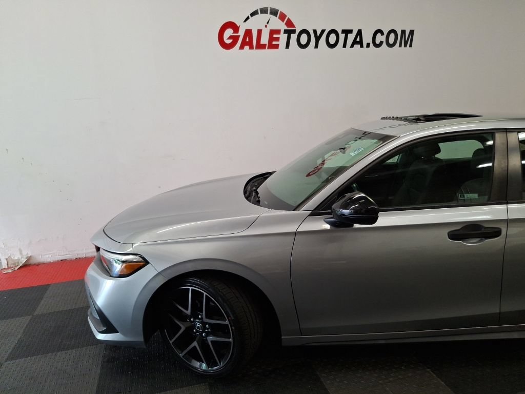 Used 2022 Honda Civic Sport Touring image 5