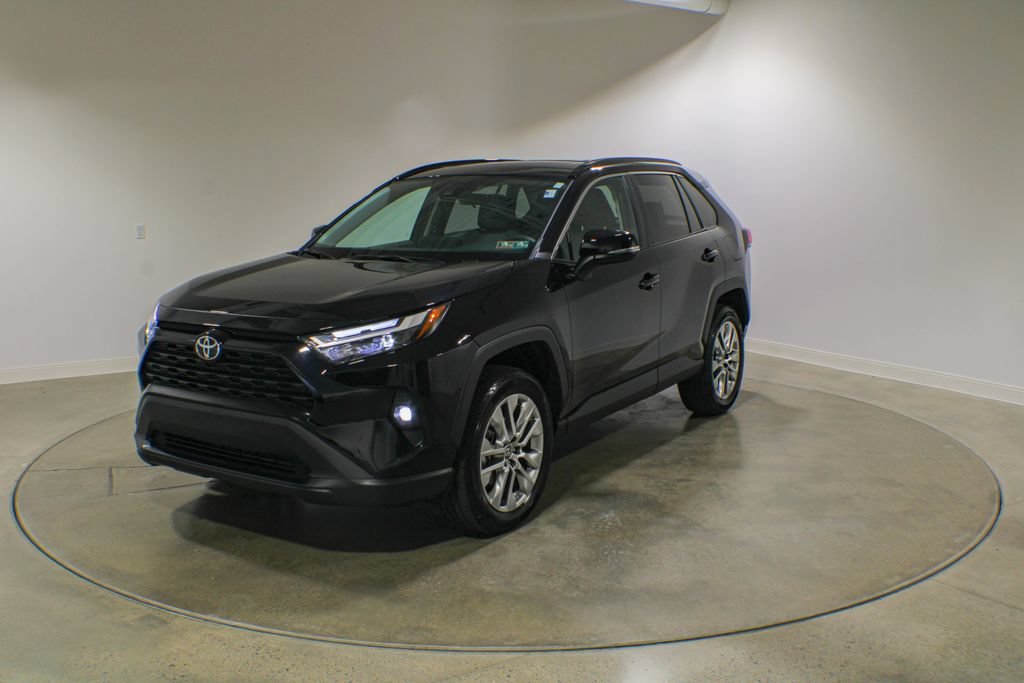 Used 2025 Toyota RAV4 XLE Premium w/ Weather Package AWD/4WD image 1