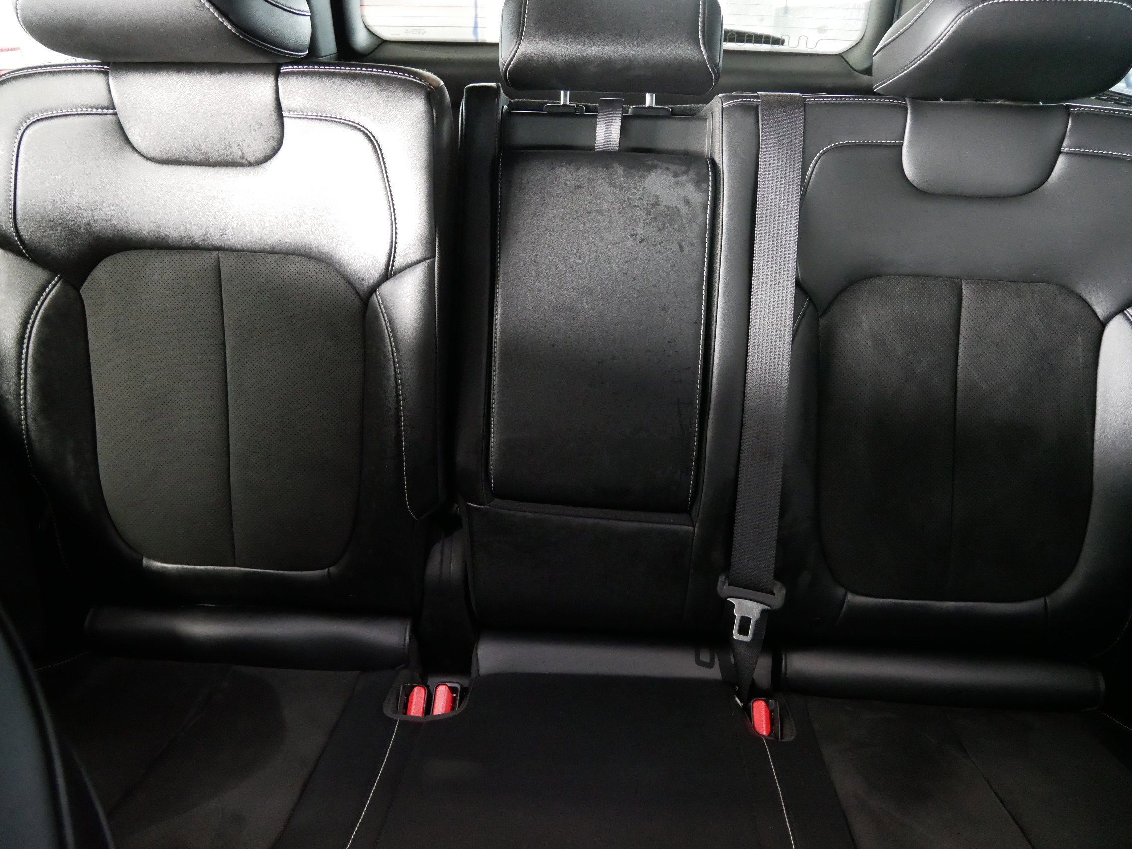 Used 2022 Jeep Grand Cherokee Altitude image 13