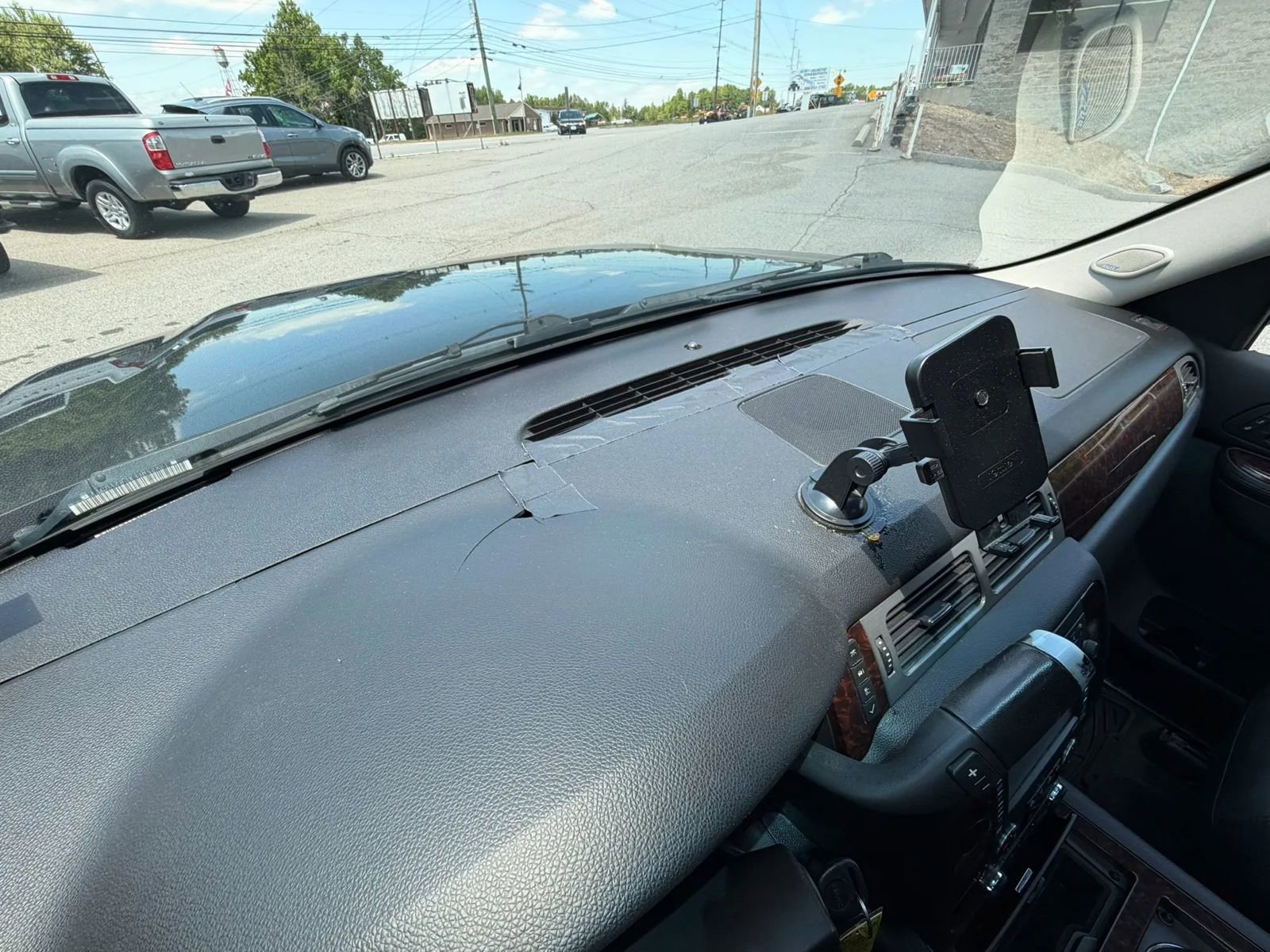 Used 2012 GMC Yukon XL Denali AWD/4WD image 42