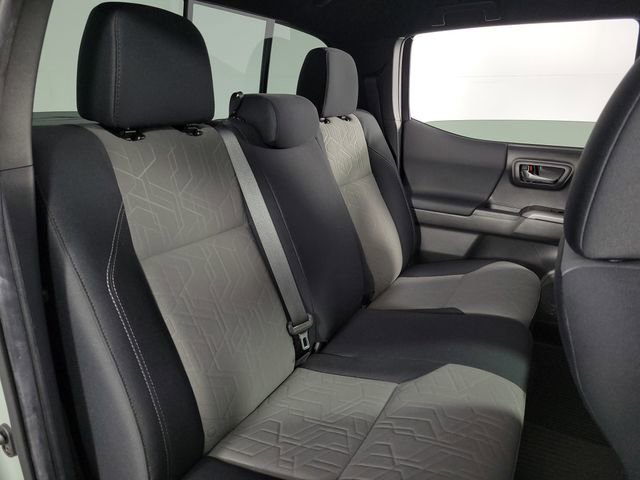 Used 2023 Toyota Tacoma TRD Off-Road image 17