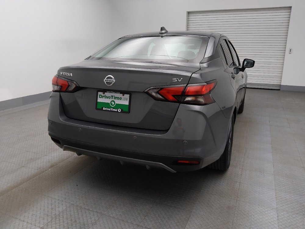 Used 2021 Nissan Versa SV FWD image 7