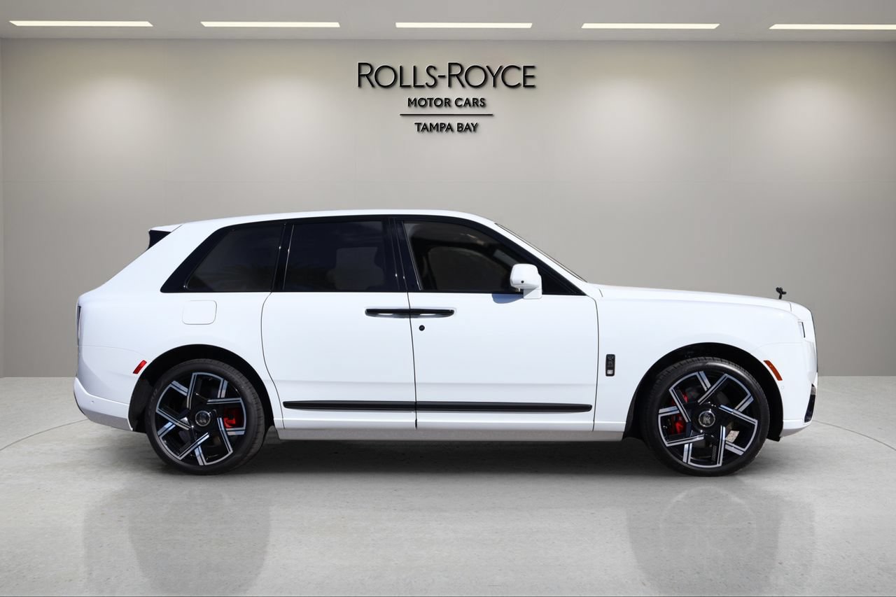 New 2027 Rolls-Royce Cullinan Black Badge AWD/4WD image 8