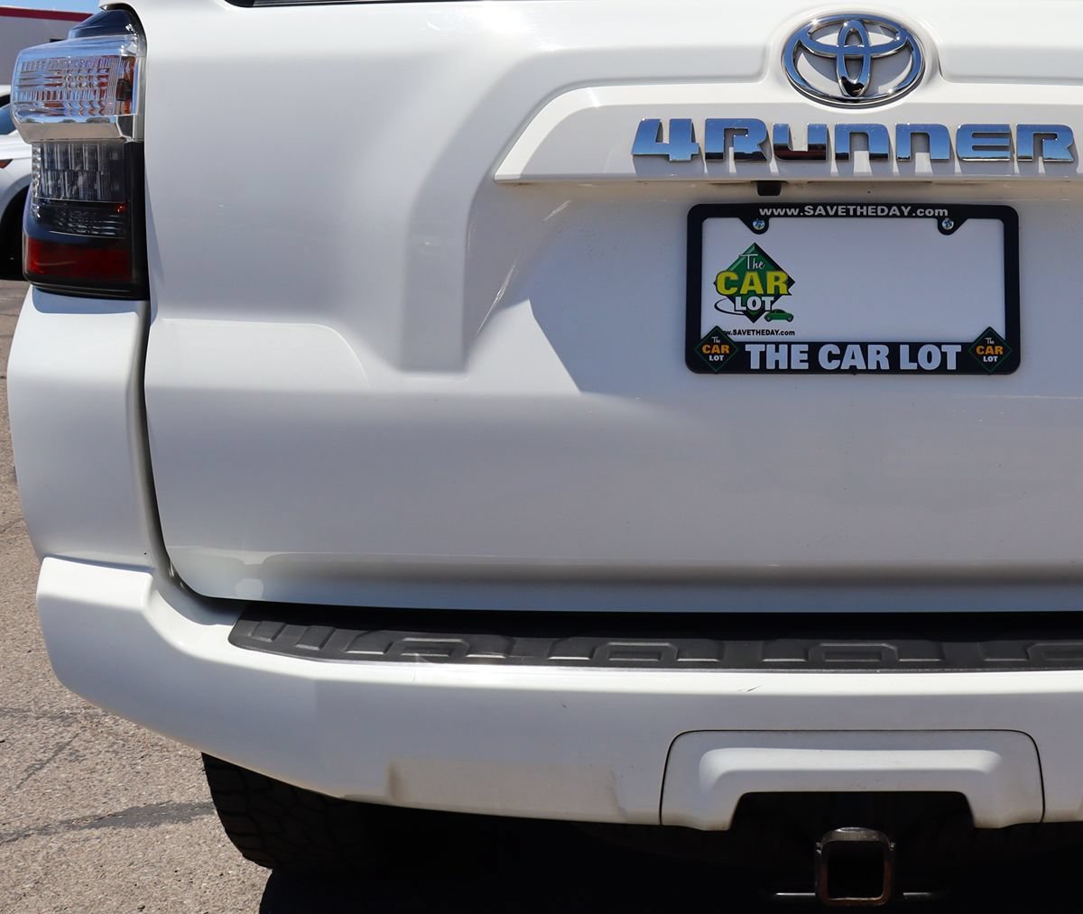 Used 2022 Toyota 4Runner SR5 AWD/4WD image 19