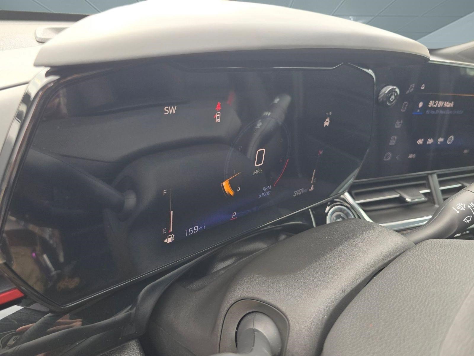 Used 2025 Chevrolet Trax RS w/ Driver Confidence Package image 18