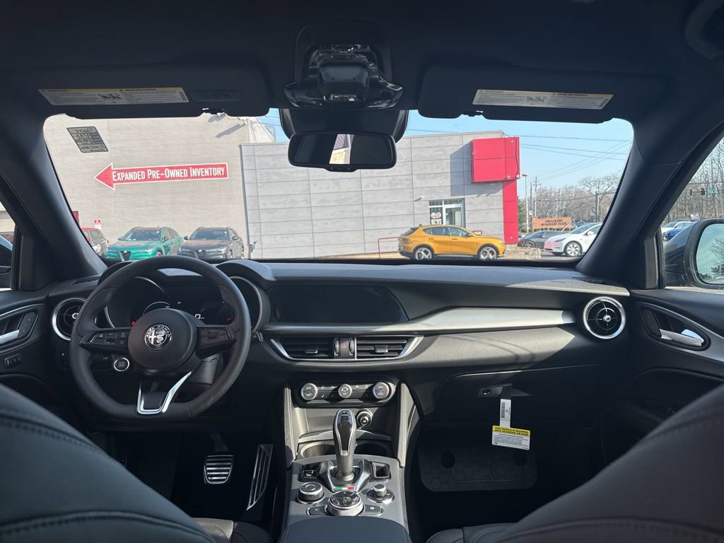 New 2026 Alfa Romeo Stelvio Sprint image 13