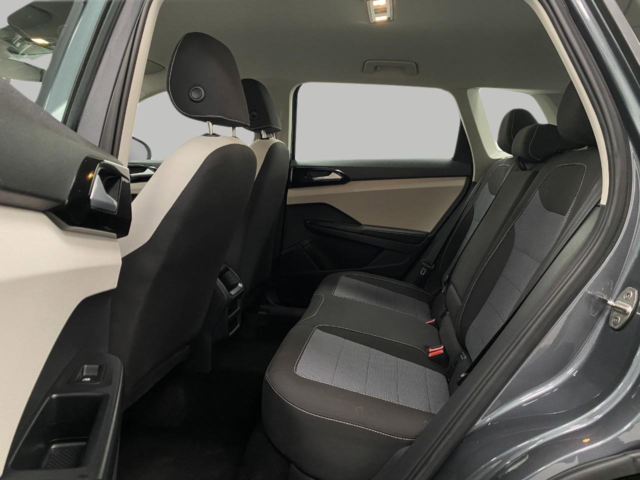Used 2025 Volkswagen Taos S AWD/4WD image 26