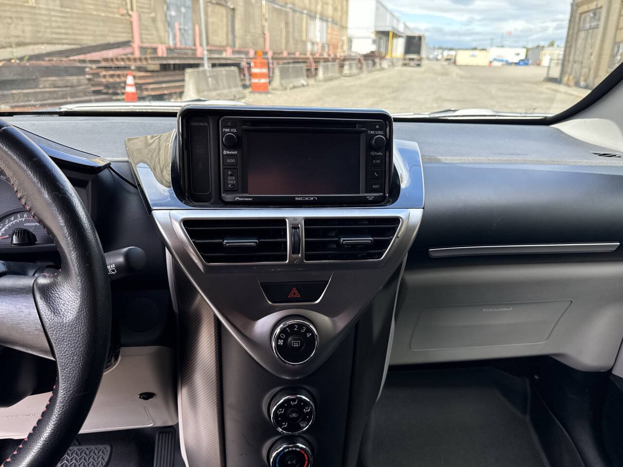 Used 2014 Scion iQ 10 Series FWD image 26