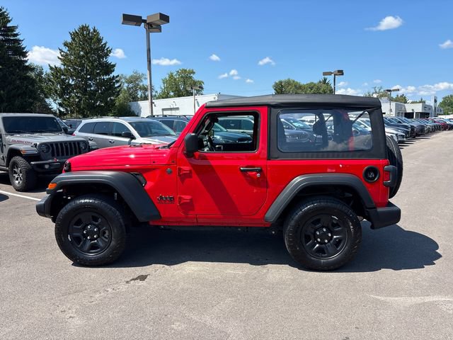 Used 2025 Jeep Wrangler Sport AWD/4WD image 3