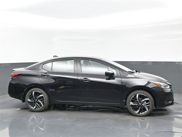New 2025 Nissan Versa SR w/ Trunk Package image 7