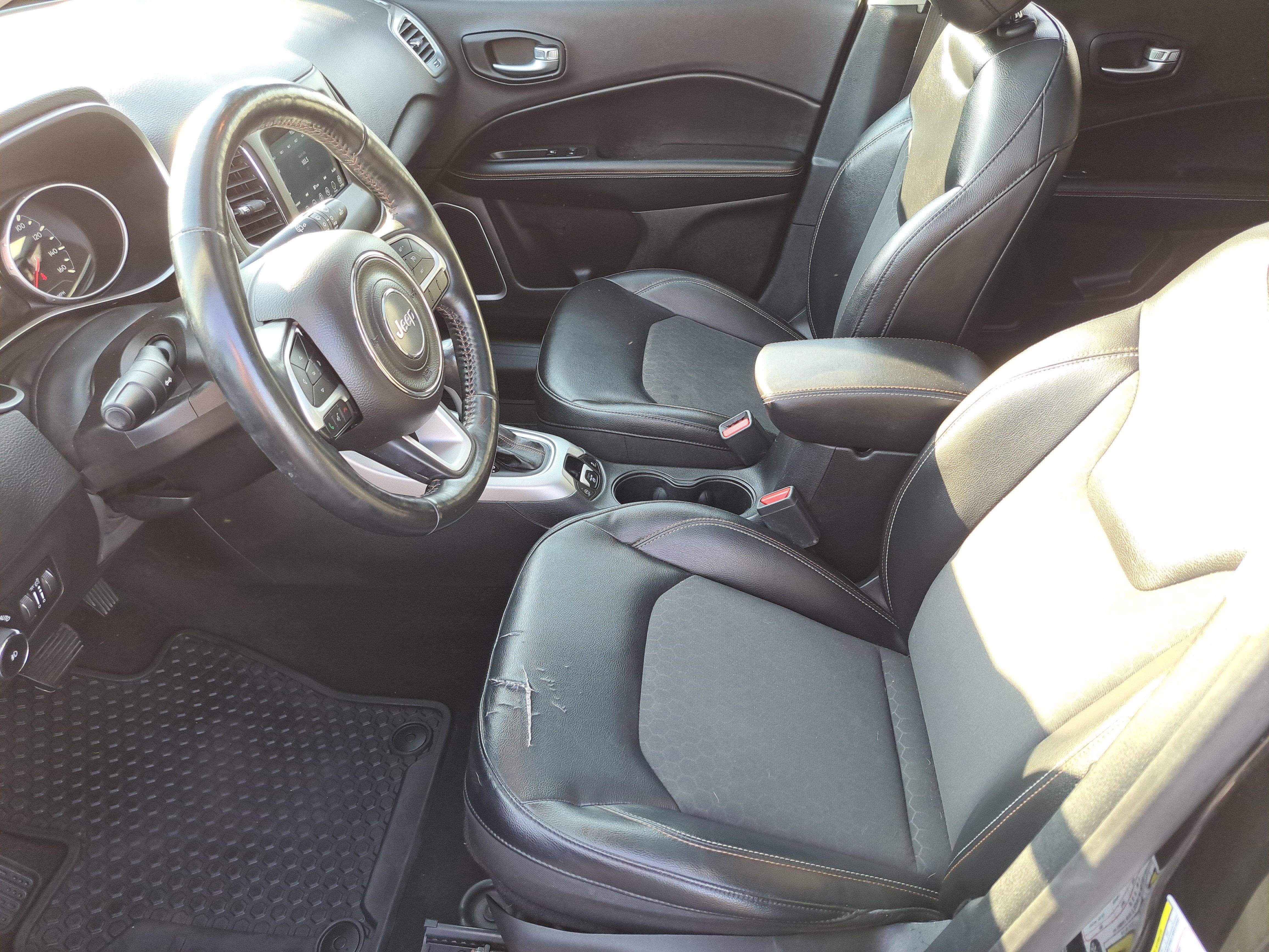 Used 2018 Jeep Compass Latitude w/ Popular Equipment Group image 12