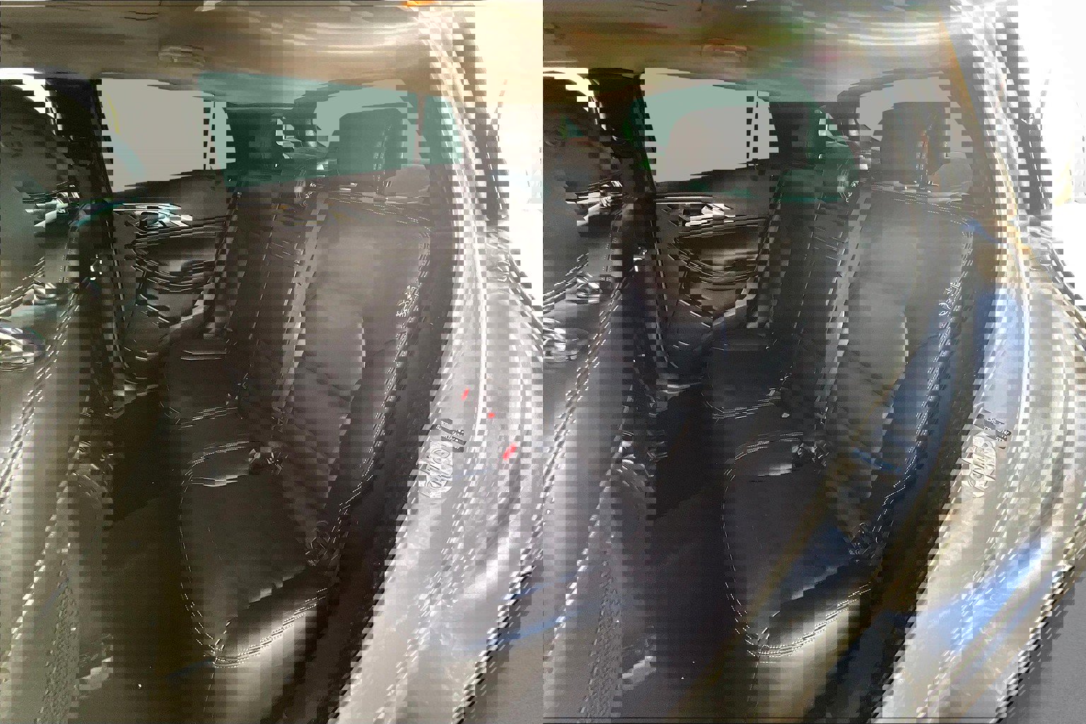 Used 2017 INFINITI QX30 Premium w/ Navigation Package image 25