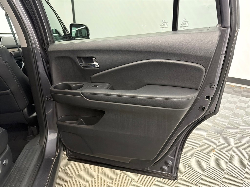 Used 2016 Honda Pilot EX-L image 17