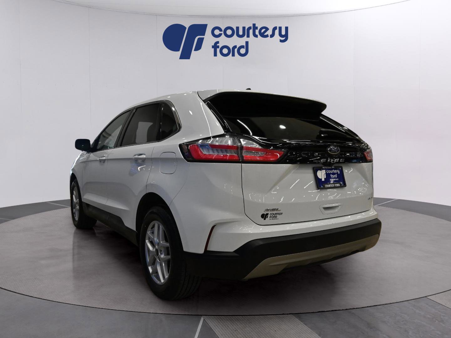 Certified 2023 Ford Edge SEL AWD/4WD image 5
