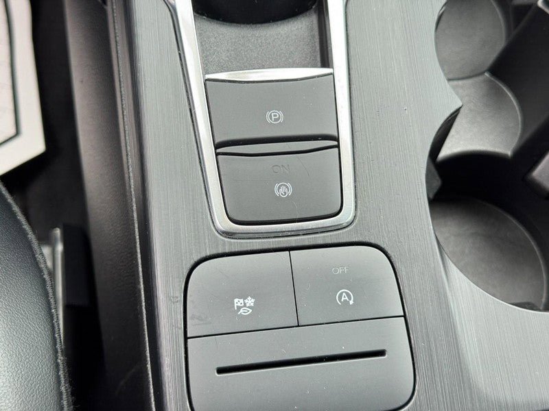 Used 2025 Ford Escape ST-Line FWD image 23