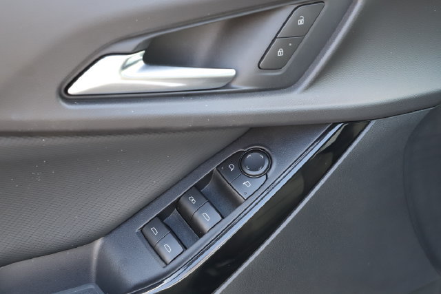 Used 2026 Chevrolet Equinox LT AWD/4WD image 15
