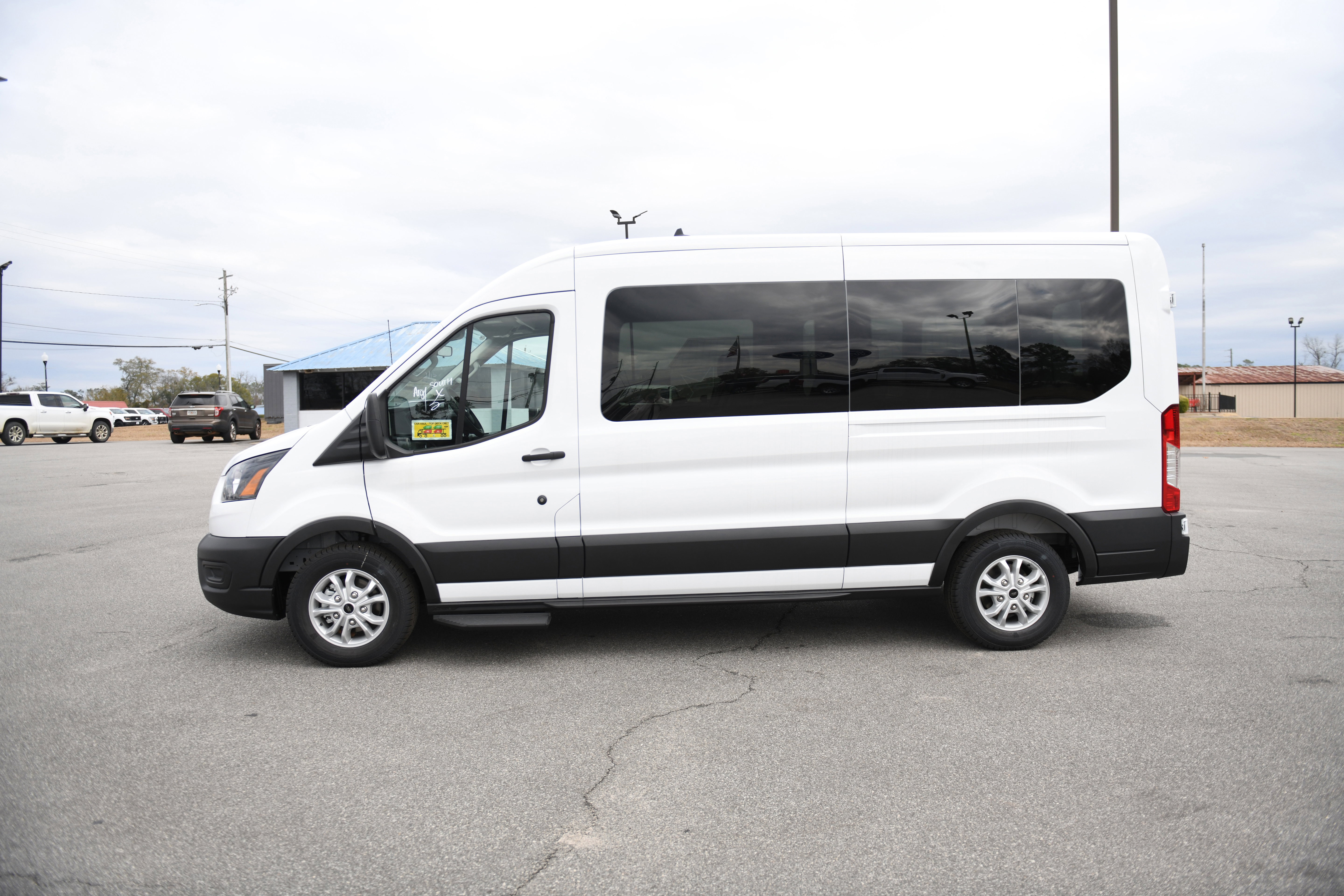 New 2025 Ford Transit 350 XL image 10