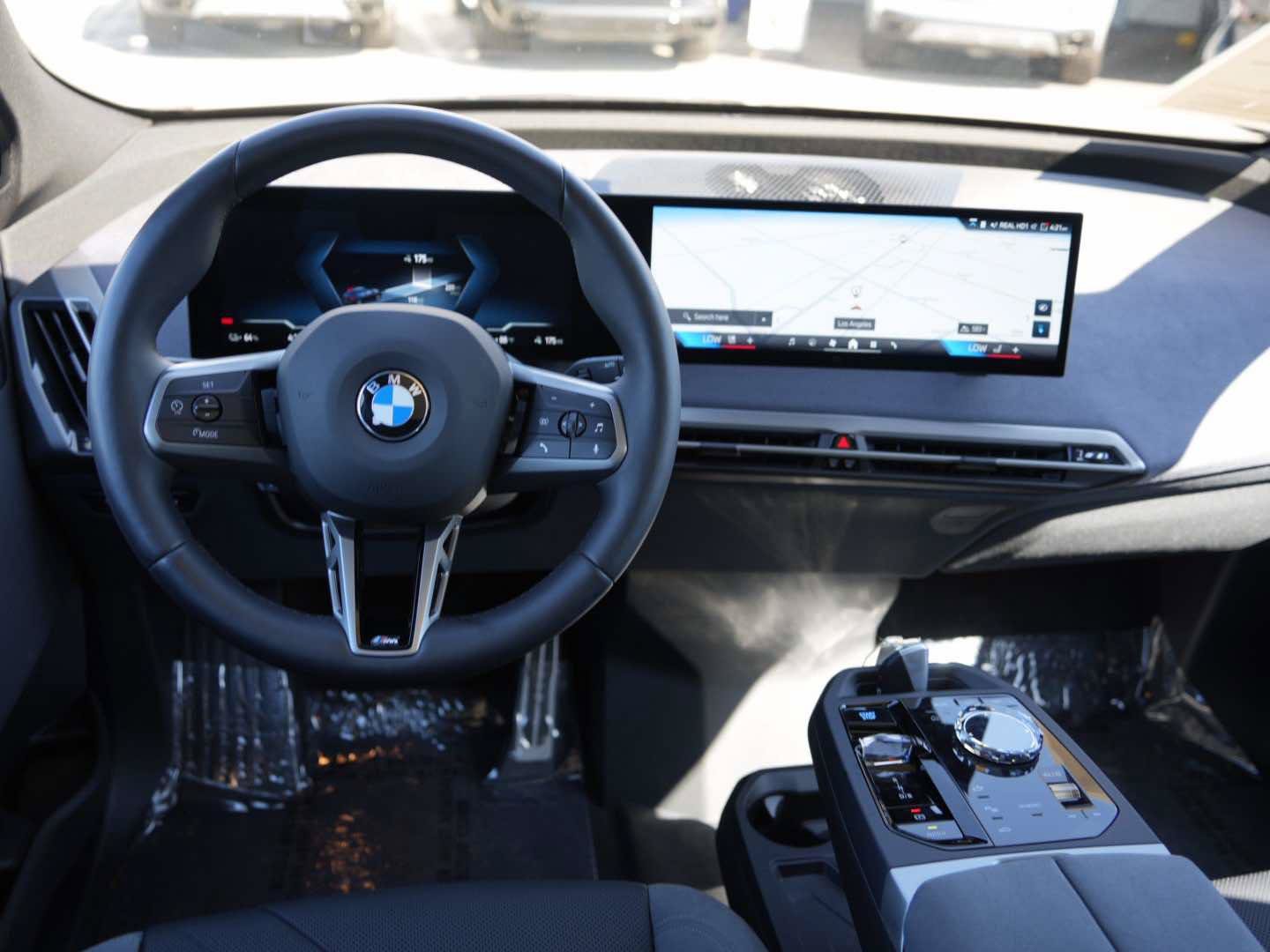 Certified 2026 BMW iX xDrive45 w/ M Sport Package AWD/4WD image 7