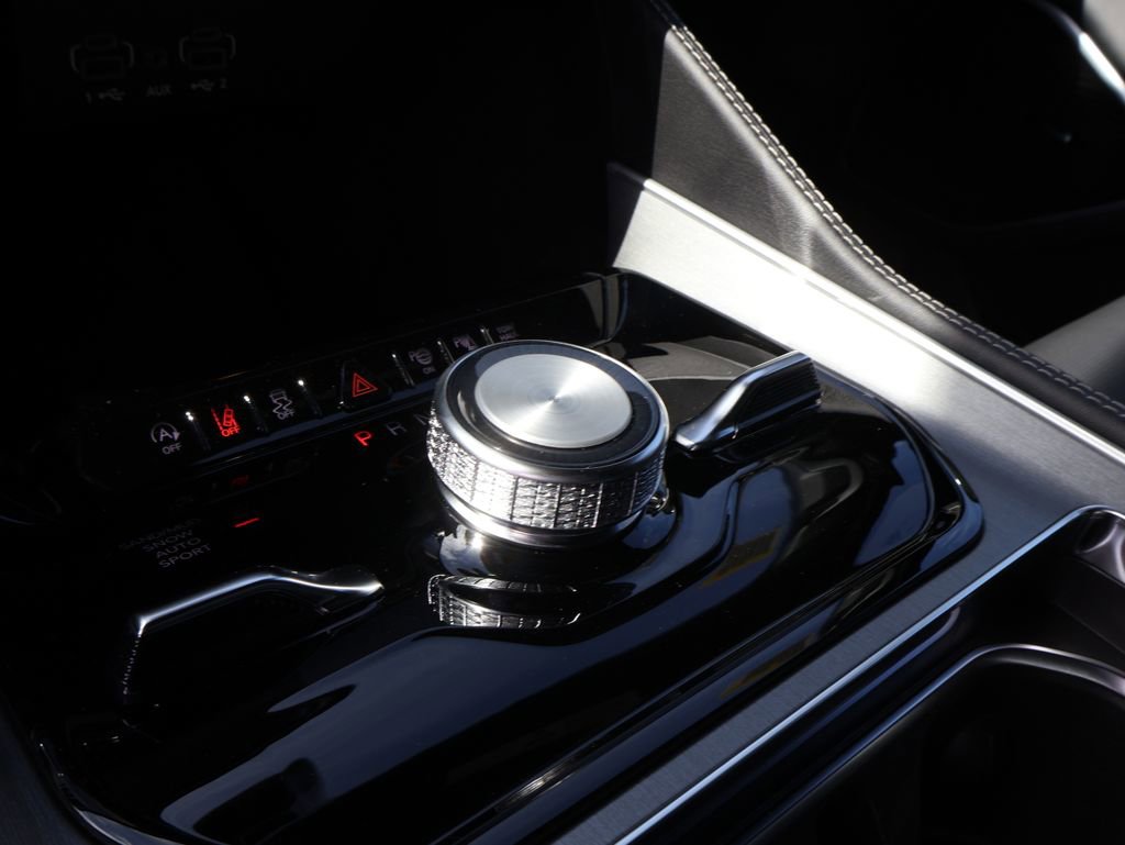 New 2026 Jeep Grand Wagoneer L Limited w/ Premium Group II image 39