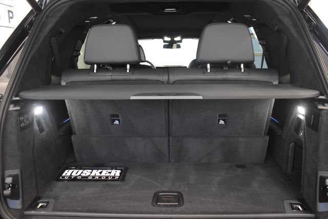 Used 2026 BMW X7 xDrive40i w/ M Sport Package AWD/4WD image 16
