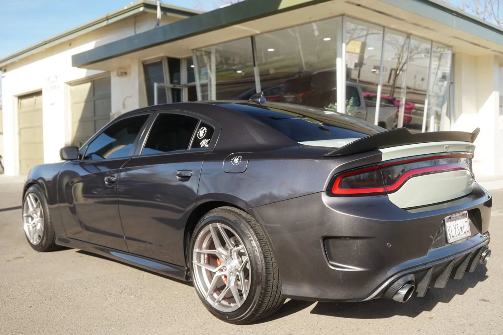 Used 2019 Dodge Charger Scat Pack RWD image 8