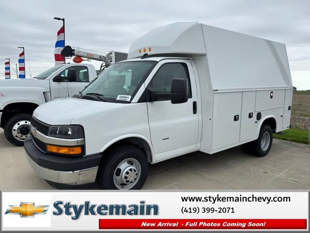 New 2025 Chevrolet Express 3500 w/ Power Convenience Package